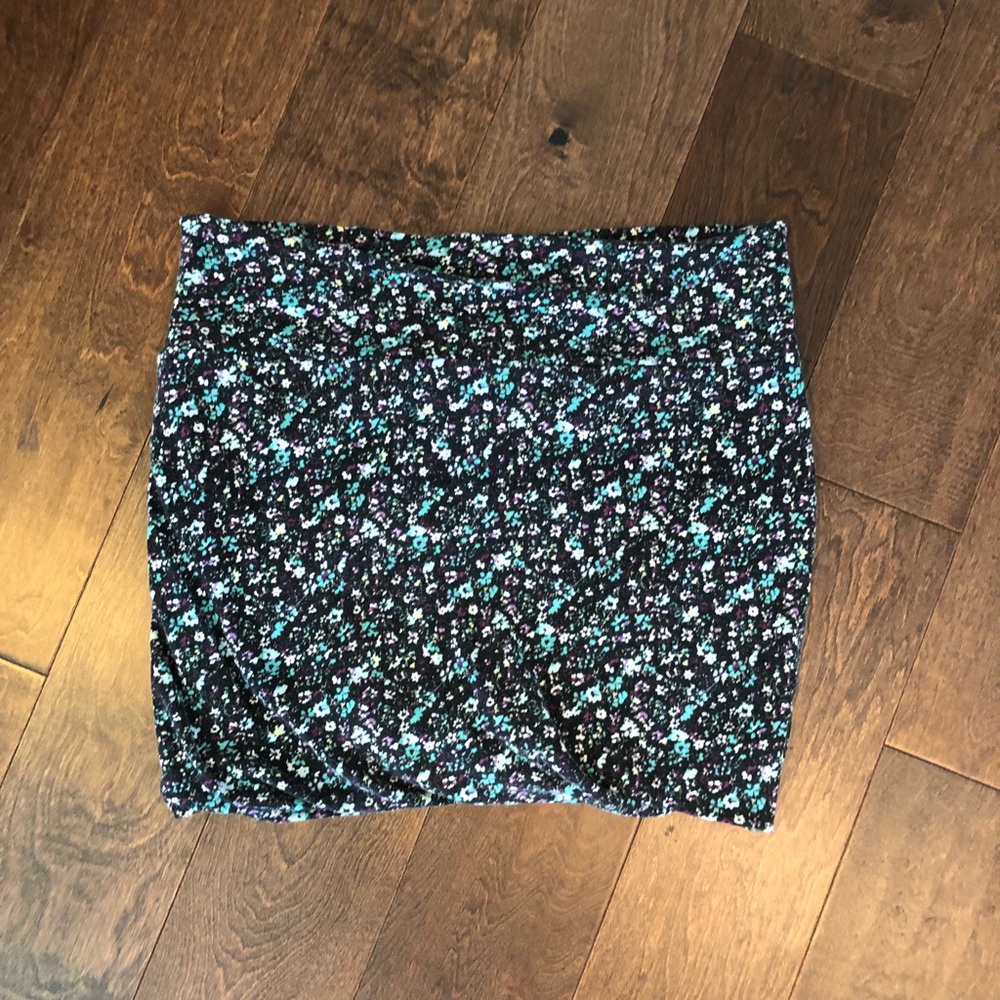 Floral mini skirt